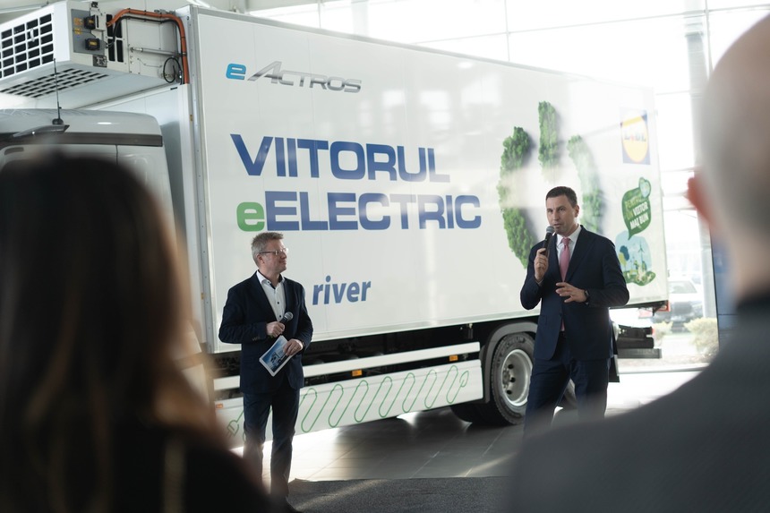 Ministrul Mediului, la livrarea primului camion electric eActros către o companie de transport din România